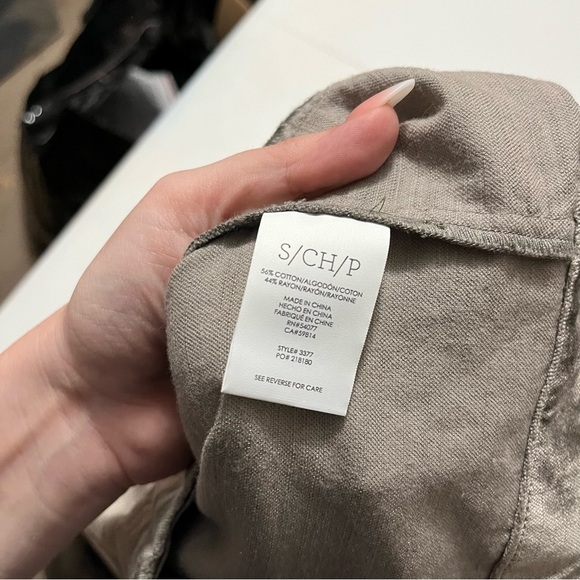 Cabi Sunday Topper Cropped Velvet Jacket Taupe Gray Tan Small J2 - Picture 5 of 7